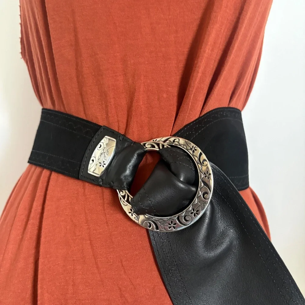 Brighton Black Leather Suede Wide Waist Belt Silver Etched Buckle B30993 Size M